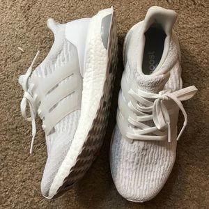 ADIDAS ULTRA BOOSTS 🔥🔥